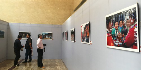 文藝創作助力武陵山區扶貧事業 精品展與學術研討系列活動紀實